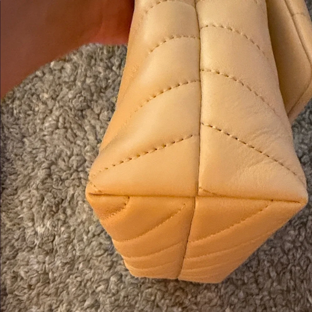 Tory Burch cream  Quilted Shoulder Bag